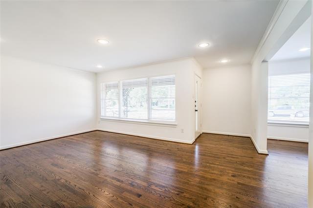 Foto del edificio - 9513 Ash Creek Dr