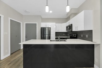 Building Photo - Hedstrom House