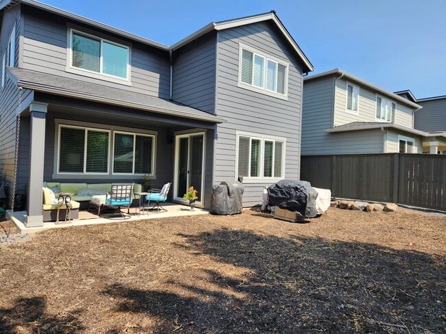 Building Photo - 20789 SE Iron Horse Ln