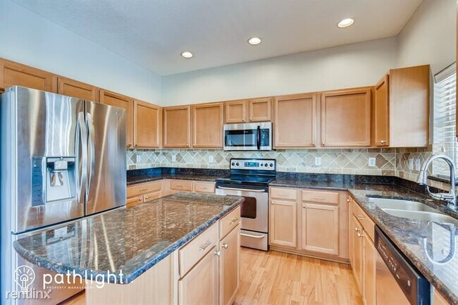Building Photo - 4 br, 2.5 bath House - 3600 Cresthill Ln UNIT