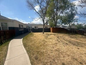 Building Photo - 3003 S Fox St