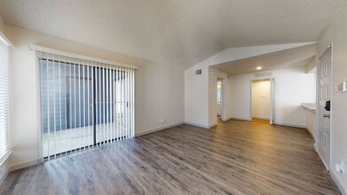 Building Photo - The Linden Apartments