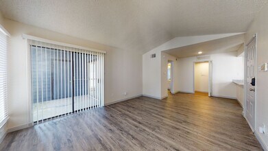Building Photo - The Linden Apartments