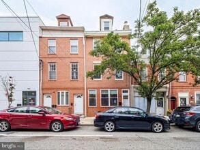 Building Photo - 161 Brown St
