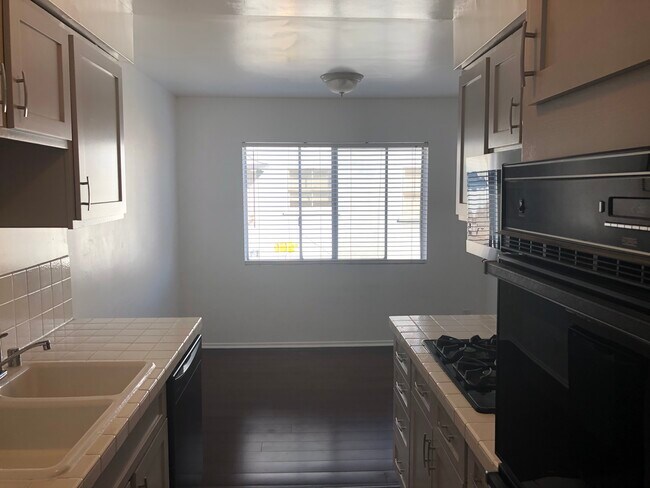 Cocina - 1418 Stanford St