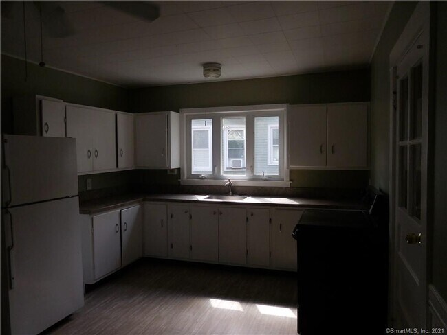 Building Photo - 29 Bigelow Ave