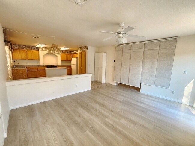 Building Photo - 7319 S Agapanthus Ct