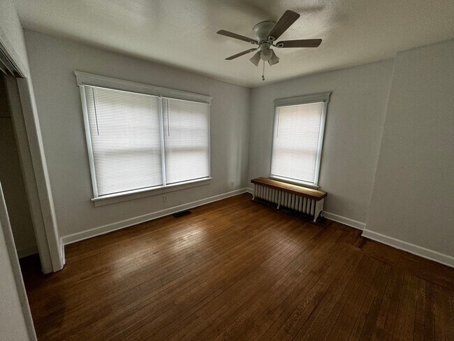 Foto del edificio - 1411 Yale Ave NW
