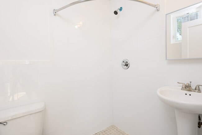 Foto del edificio - 1507 W Oxford St