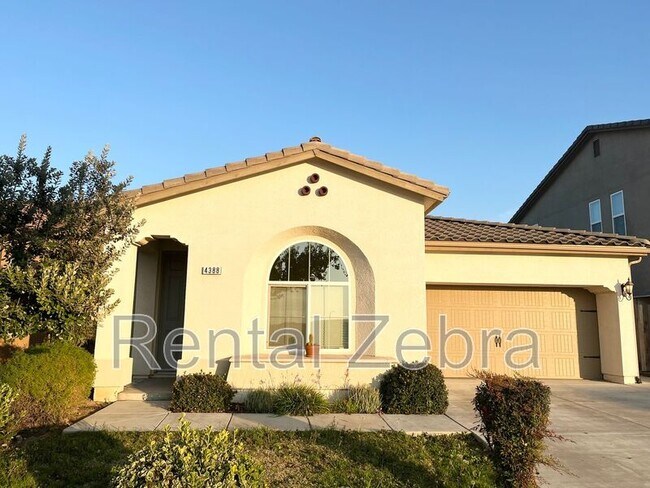 Building Photo - 4388 Bixby Way