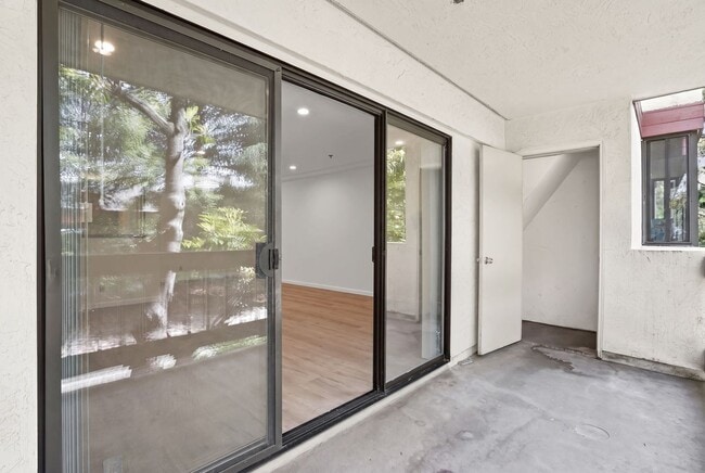 Foto del edificio - 2 bedroom 2 bath condo located at 406 W. Charleston Rd, Palo Alto 94301