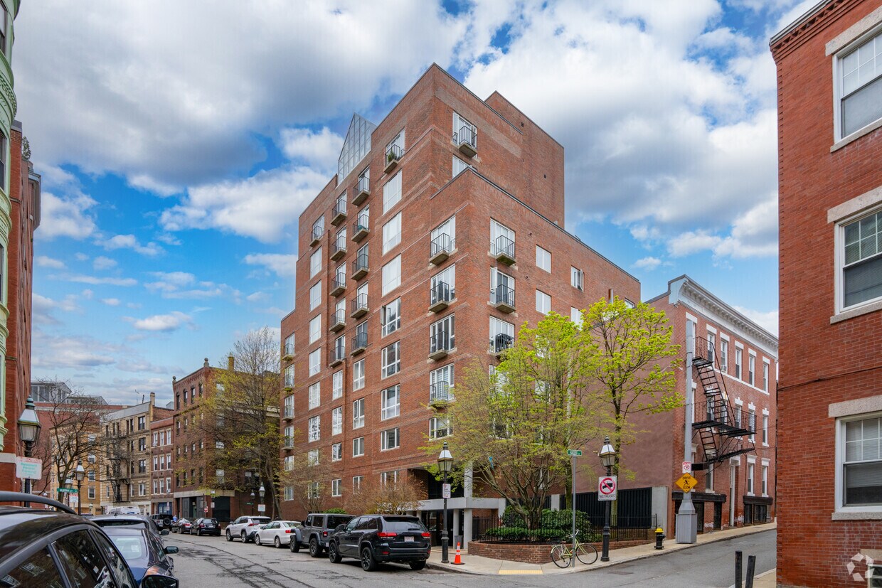 Primary - 350 North St