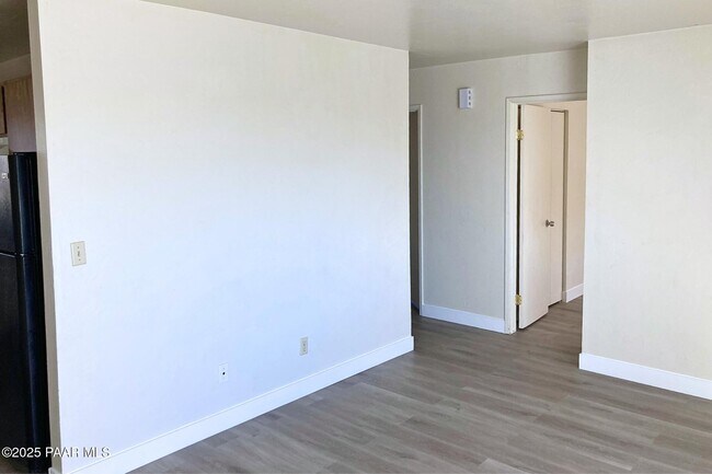 Foto del edificio - 3184 N Tani Rd