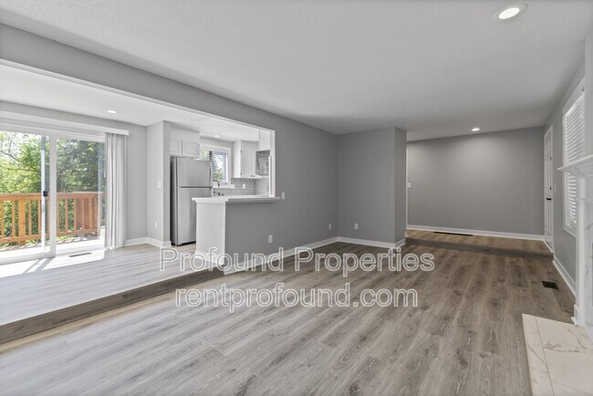 Foto del edificio - 12340 NW McDaniel Rd