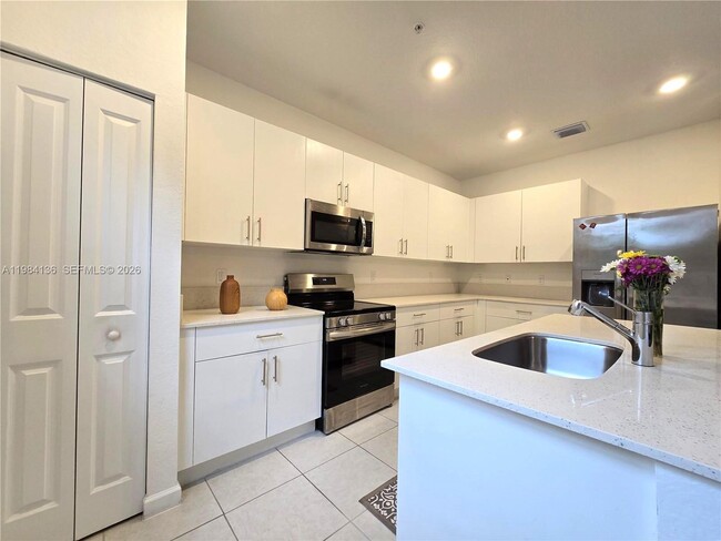 Building Photo - 2761 NW 55th Way