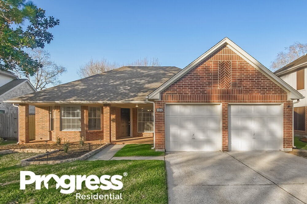 1015 Chesterwood Dr, Pearland, TX 77581 House for Rent in Pearland