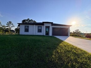 Building Photo - 1144 Mobley St E