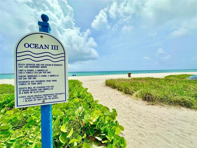 Foto del edificio - 18911 Collins Ave