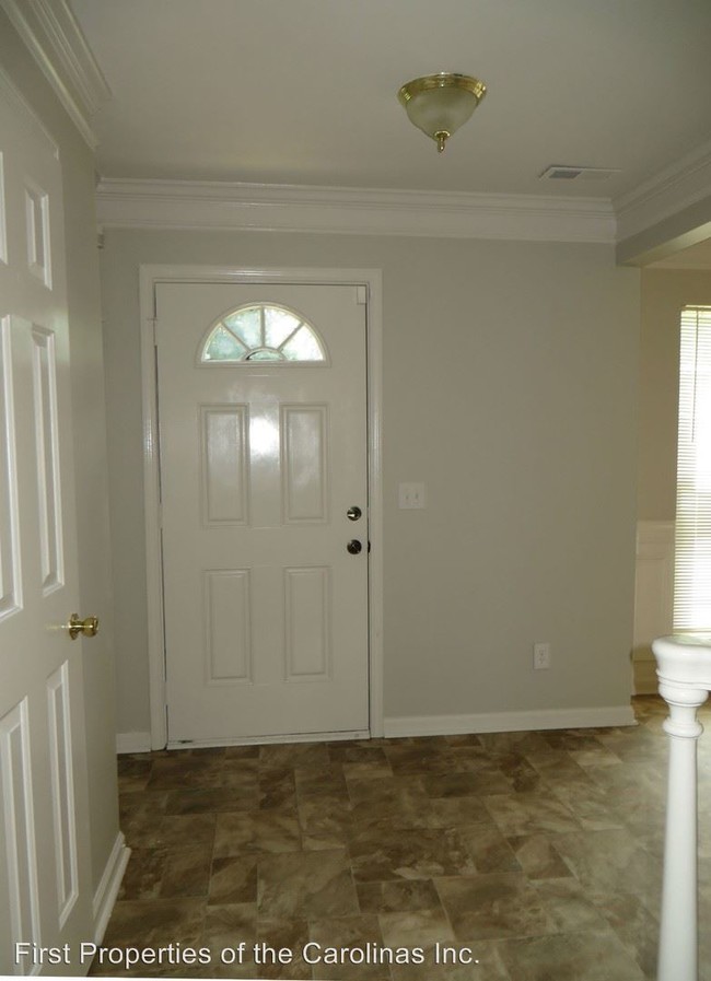 Building Photo - 3 br, 2 bath House - 9239 Ligon Ct.