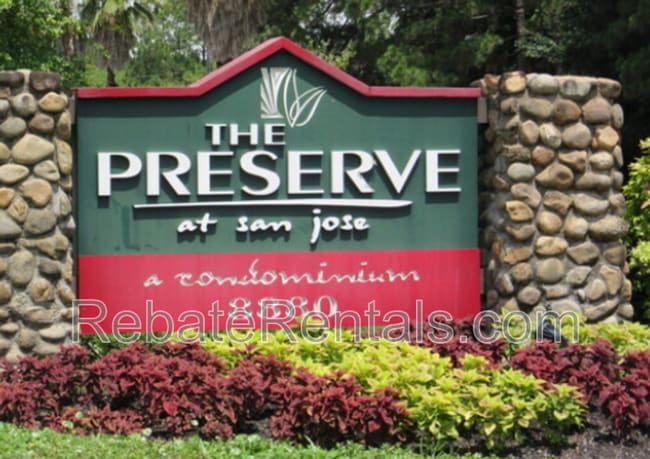 Building Photo - 8849 Old Kings Rd S