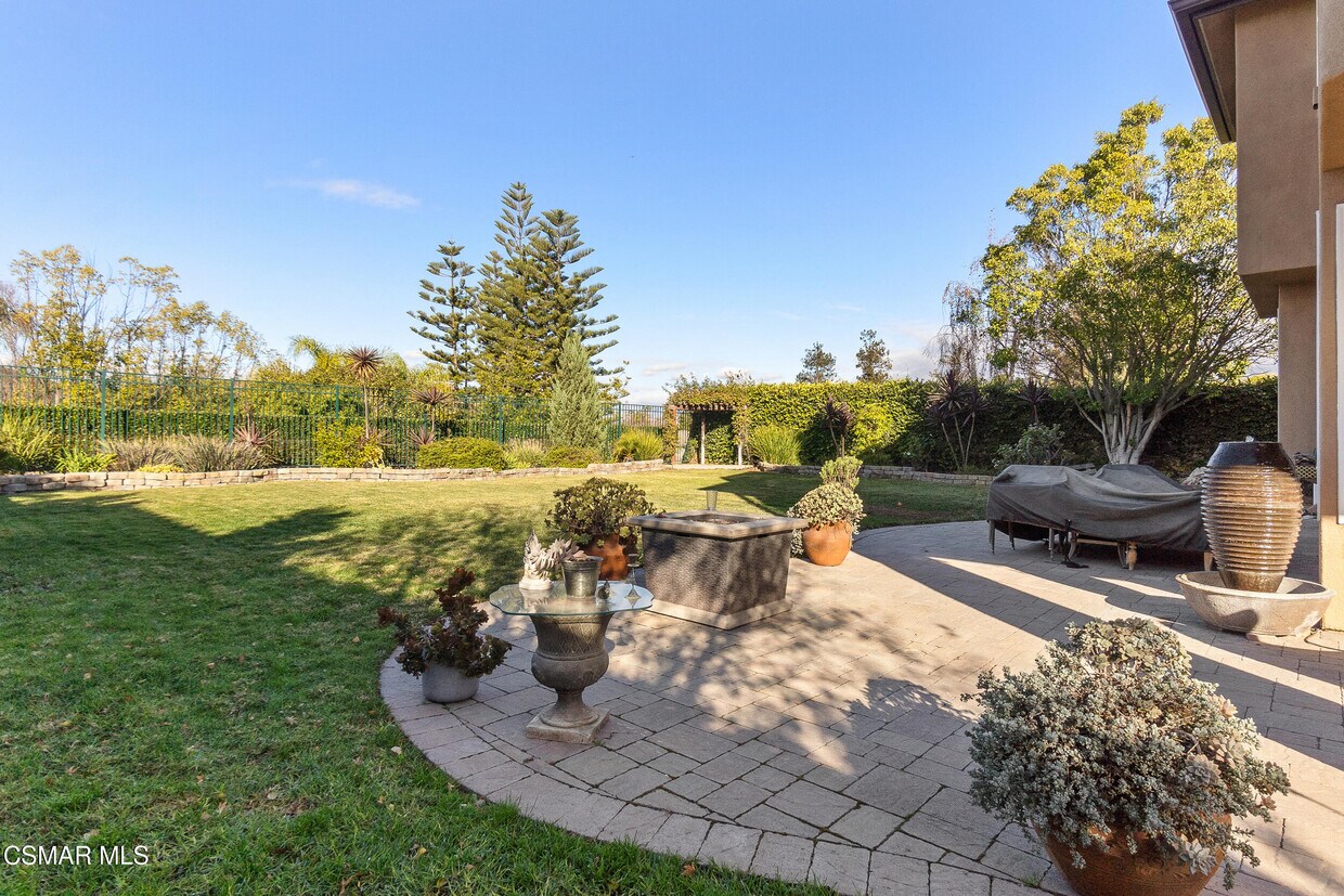 Building Photo - 713 Twillin Ct