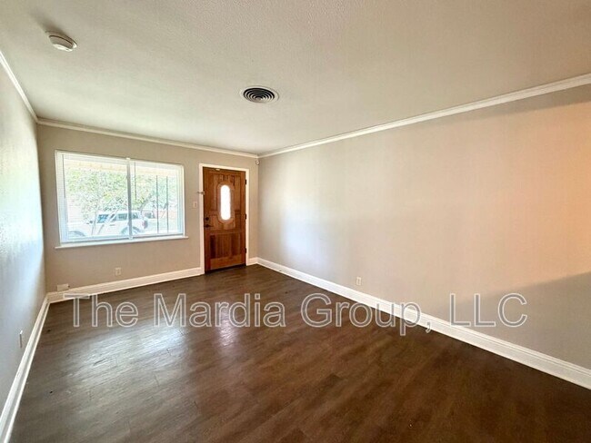 Foto del edificio - 3720 Eastridge Dr