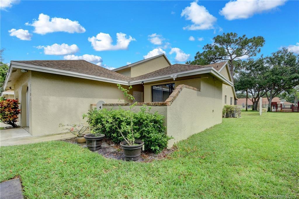 1106 Maplewood Dr, Greenacres, FL 33415 Townhome Rentals in