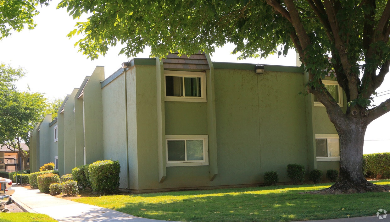 Building Photo - Casa Del Este Apartments