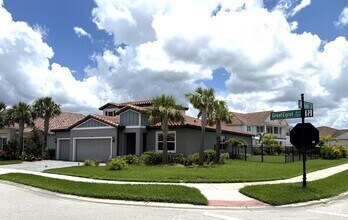 Building Photo - 6800 Dunlin Ct