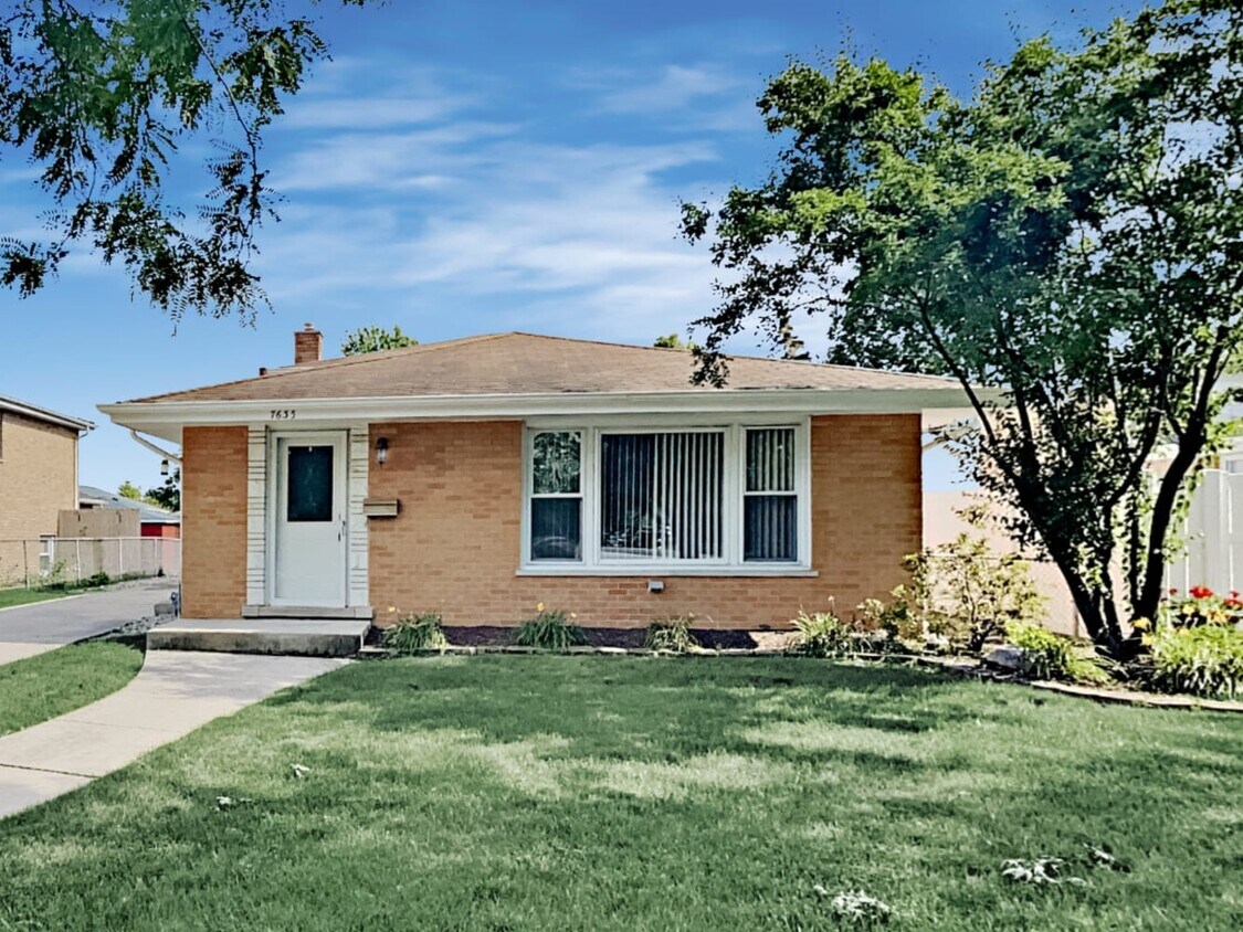 Primary Photo - 7635 173rd St