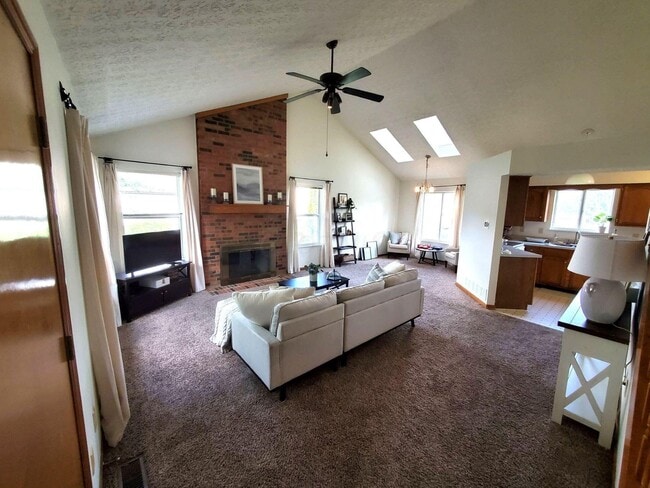 Foto del edificio - 4881 Arbormont Rd