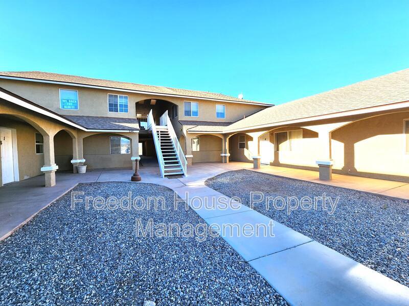 Primary Photo - 2341 E Calvada Blvd