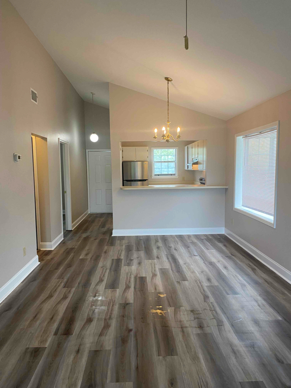 Building Photo - 6850 King Arthur Dr