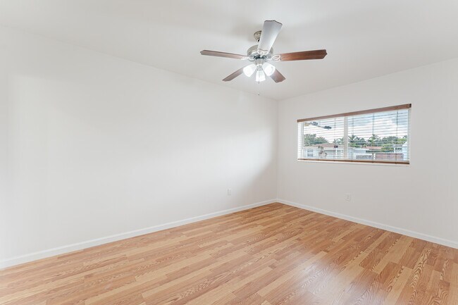 Foto del edificio - 1020 SW 74th Ave