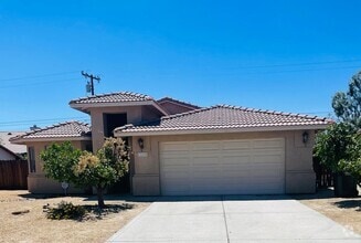 Building Photo - 13205 Santa Ysabel Dr