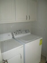 Building Photo - 703 St Charles St