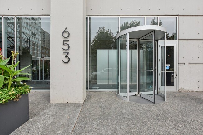 Foto del edificio - 653 N Kingsbury St