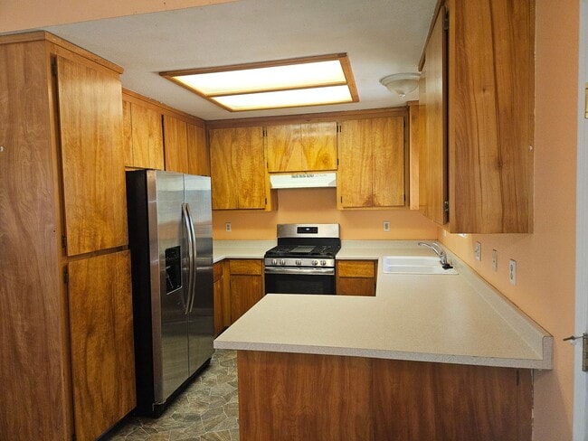 Building Photo - Available Now in Kelseyville Riviera