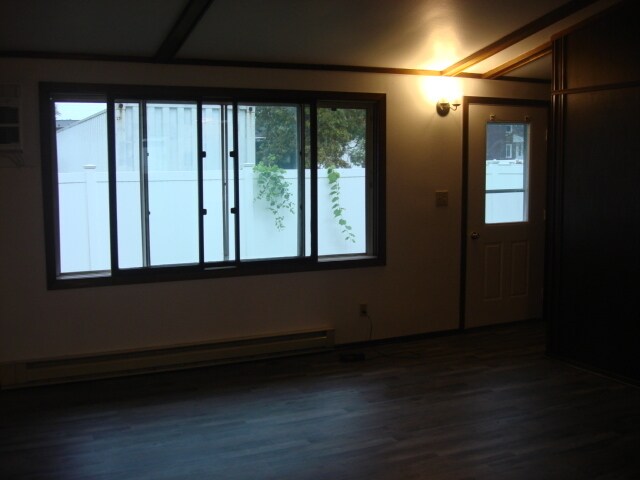 Building Photo - 408 22nd Ave