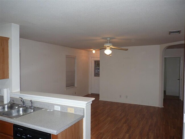 Building Photo - 8501 Shallot Way