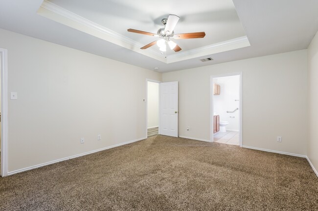 Building Photo - 109 Wind Willow