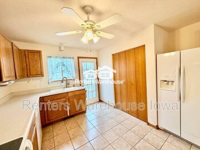 Foto del edificio - 495 S 51st St