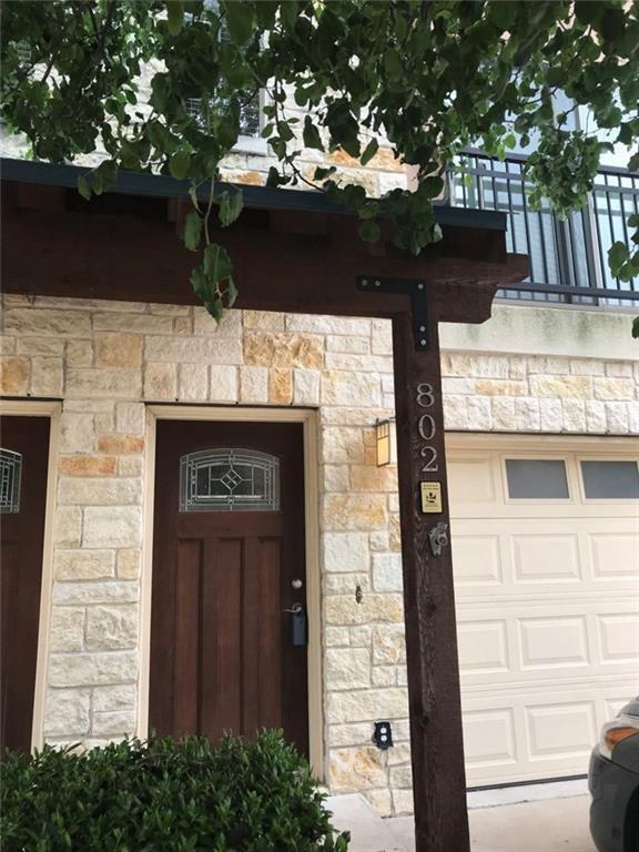 Building Photo - 13420 Lyndhurst St