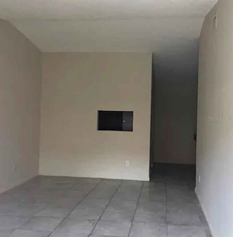 Building Photo - 3124 Bloomingdale Villas Ct