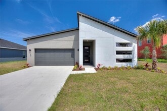 Building Photo - 149 Golf Aire Blvd
