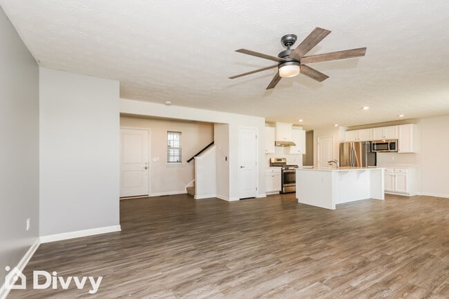 Building Photo - 7453 Timber Valley Dr