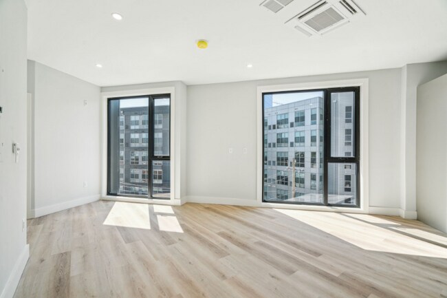 Foto del edificio - 3748 Lancaster Ave