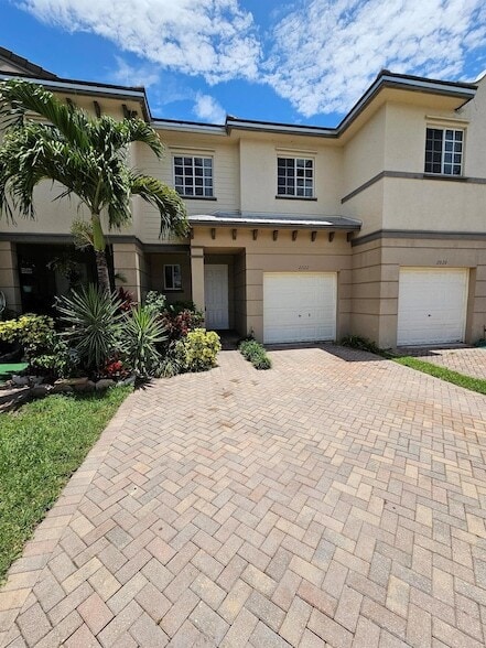 Building Photo - 2022 Marsh Harbor Dr