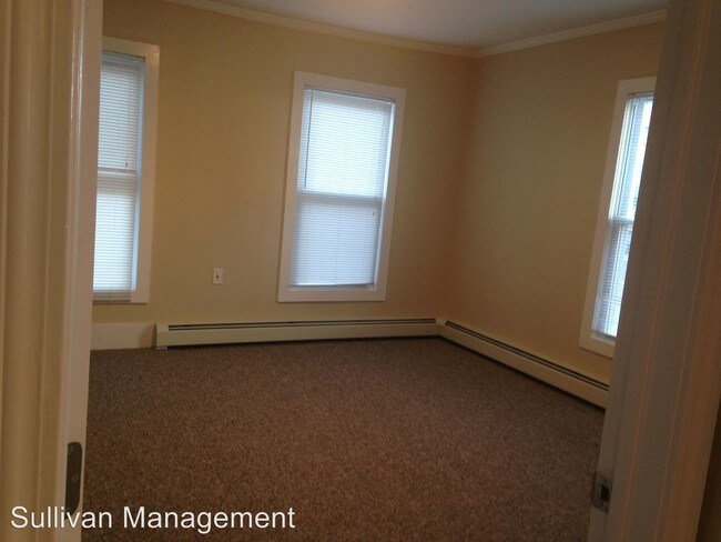 Building Photo - 3 br, 1 bath Apartment - 77 Bridge Street