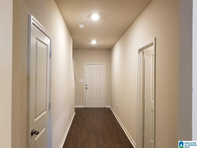 Building Photo - 6489 Rainbow Row